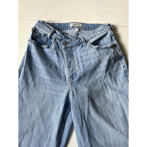 Abercrombie & Fitch Womens The Dad High Rise Curve Love Button Fly 2L/26 Long - Picture 2 of 5